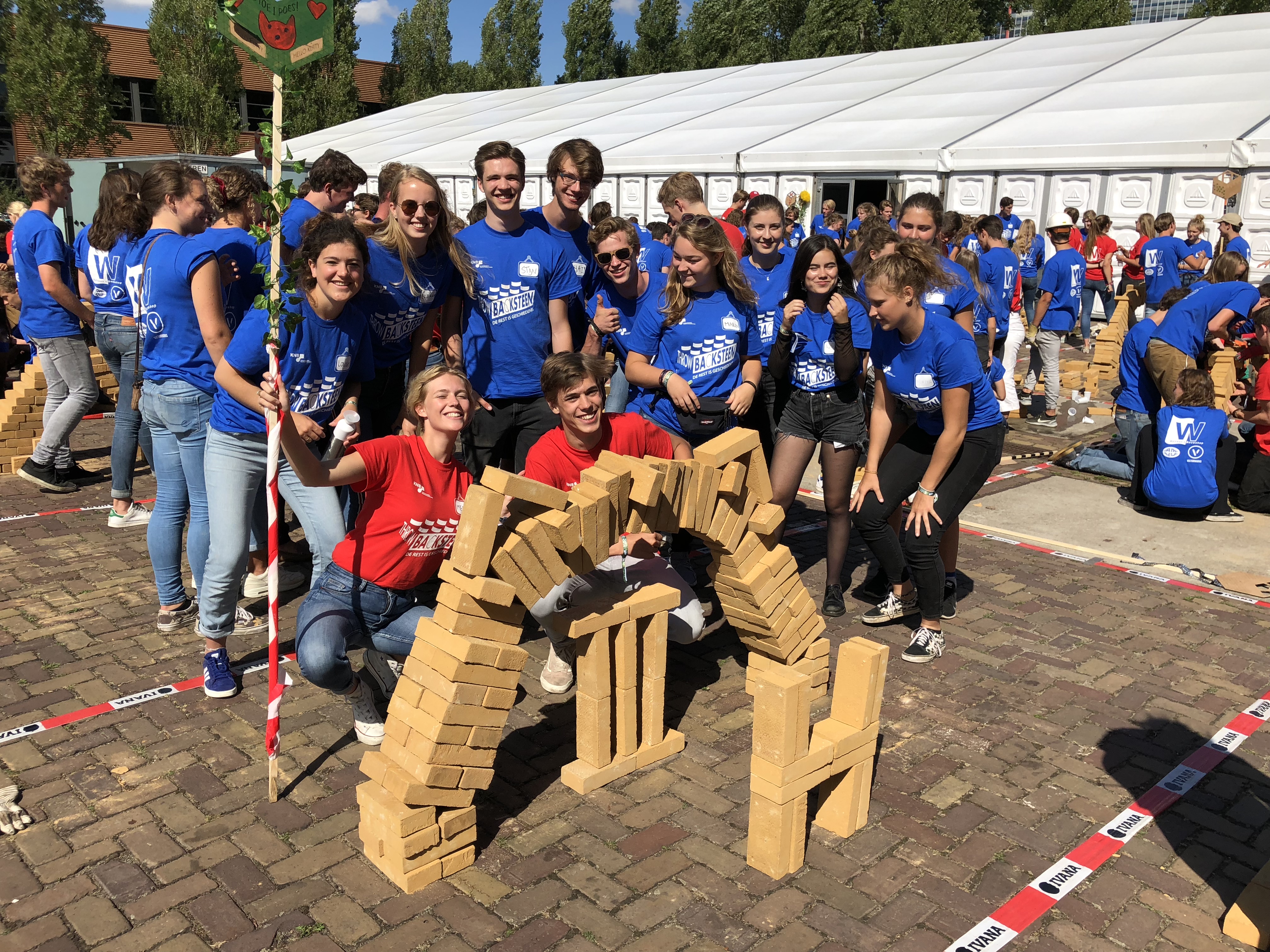 KNB workshop stapelen met baksteen